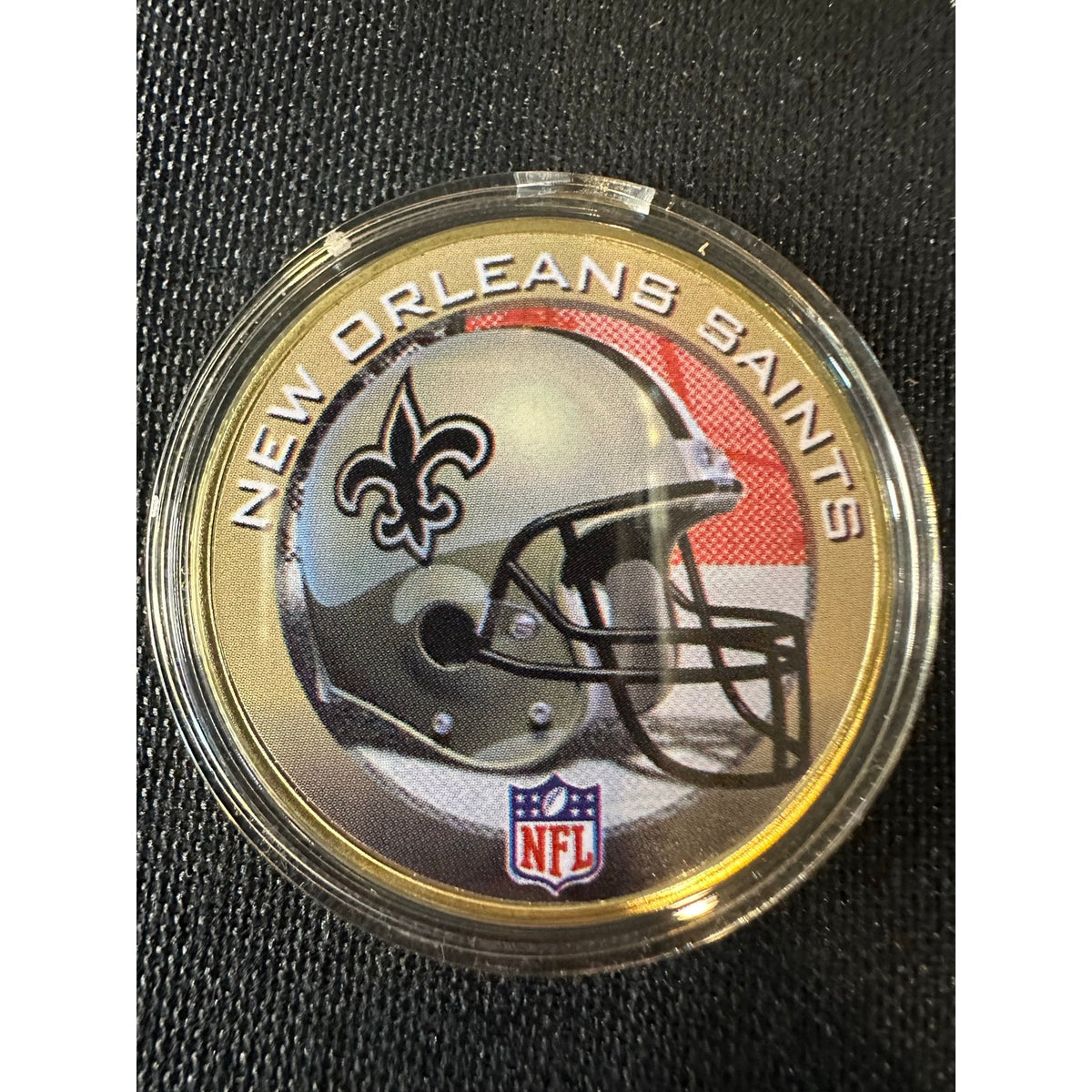Bring a classic Saints look to your collection.