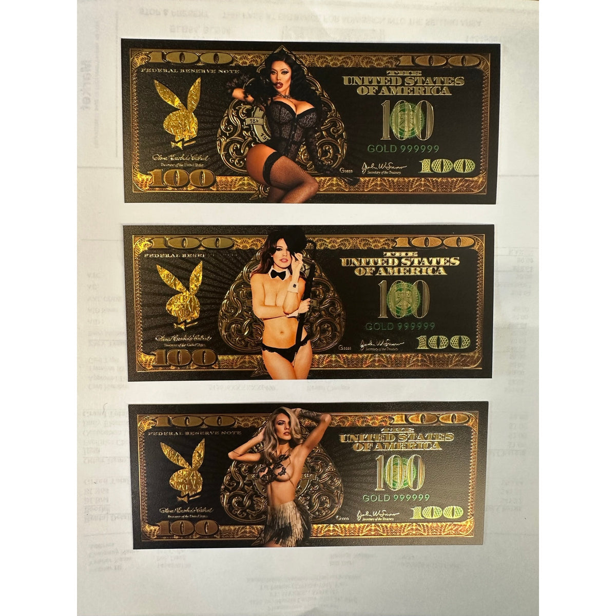 Playboy 8-Piece Black & Gold Foil Note Set Bunny & Red Kiss Design