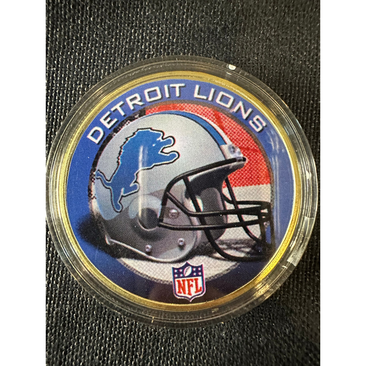 Detroit Lions Old School Helmet Collectible Coin Retro Football Design