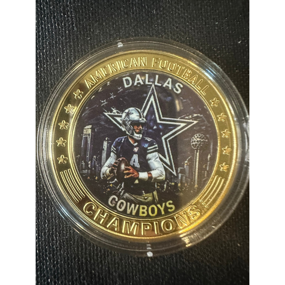 Dallas Cowboys 1 oz Collectible Coin Football Helmet NFL Fan Collectible